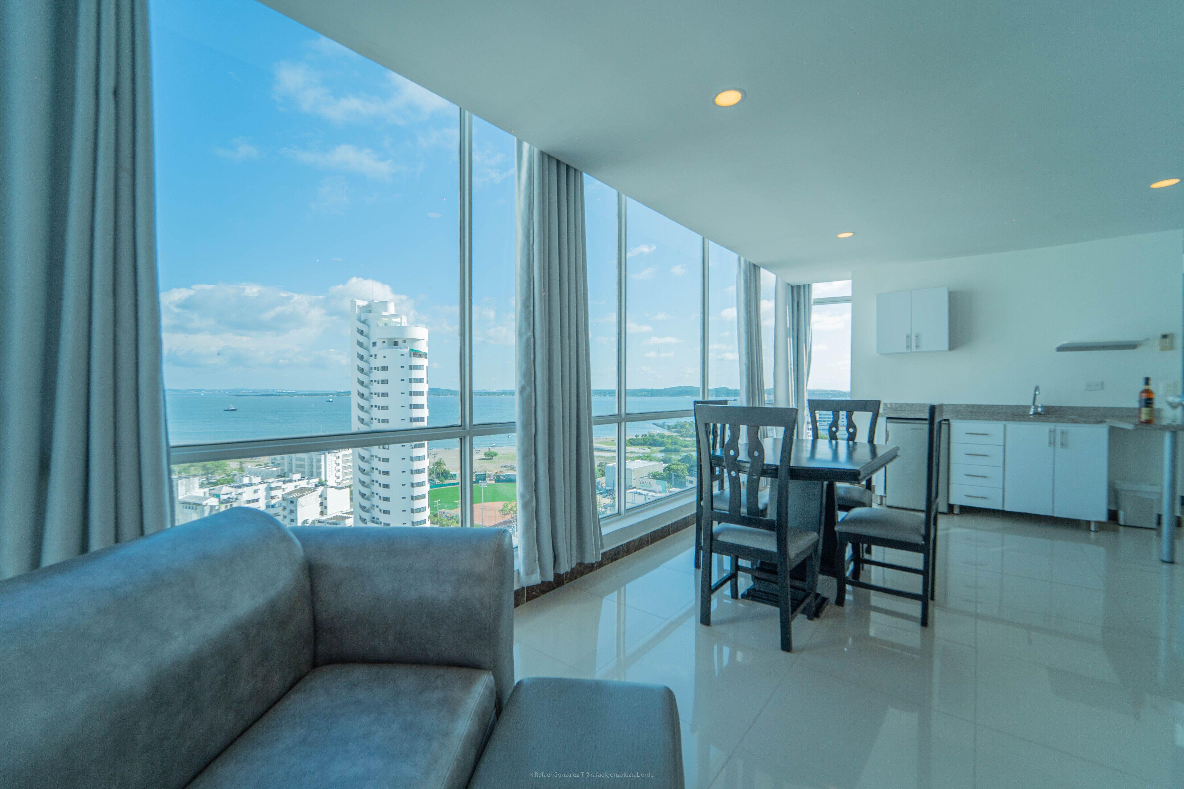 Hotel La Gran Via Hotel Tierra Bomba